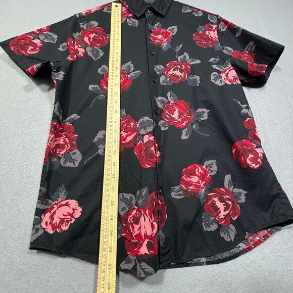 Express Mens Rose Floral Slim Fit Button Shirt M Red Black Short Sleeve Bold - Picture 5 of 6
